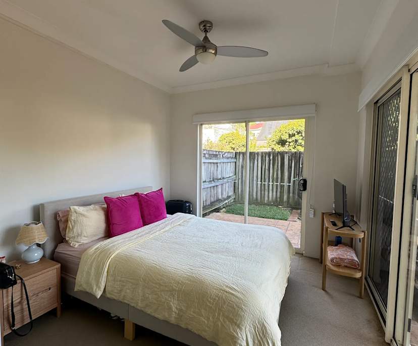 Unfurnished room with own bathroom