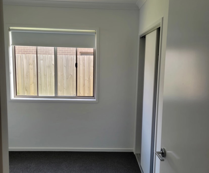 Room for Rent in Donnybrook, Melbourne 235, Unfur...