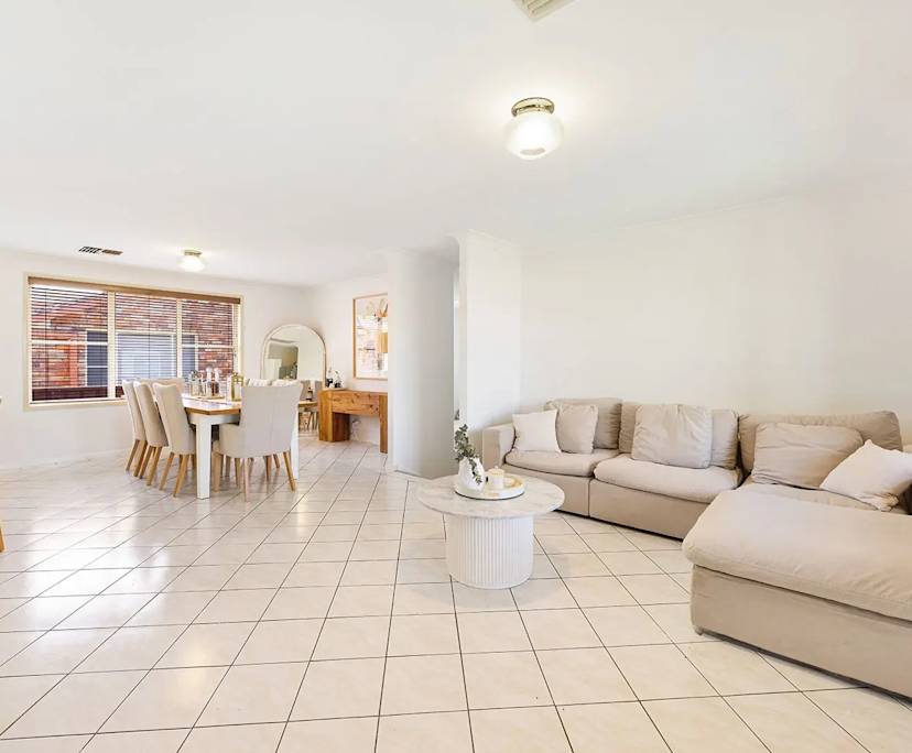 $300, Share-house, 4 bathrooms, Hillvue NSW 2340