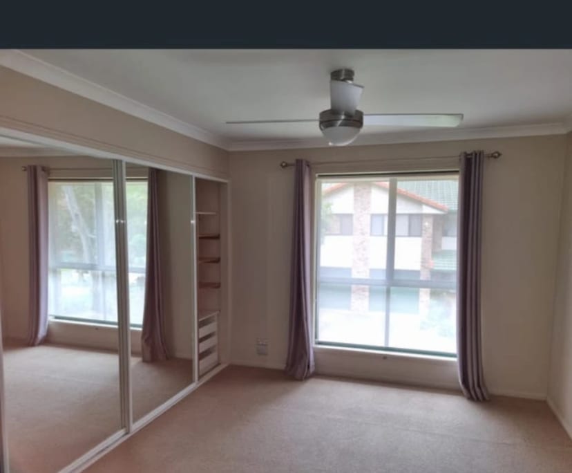 $325, Share-house, 3 bathrooms, Burleigh Heads QLD 4220