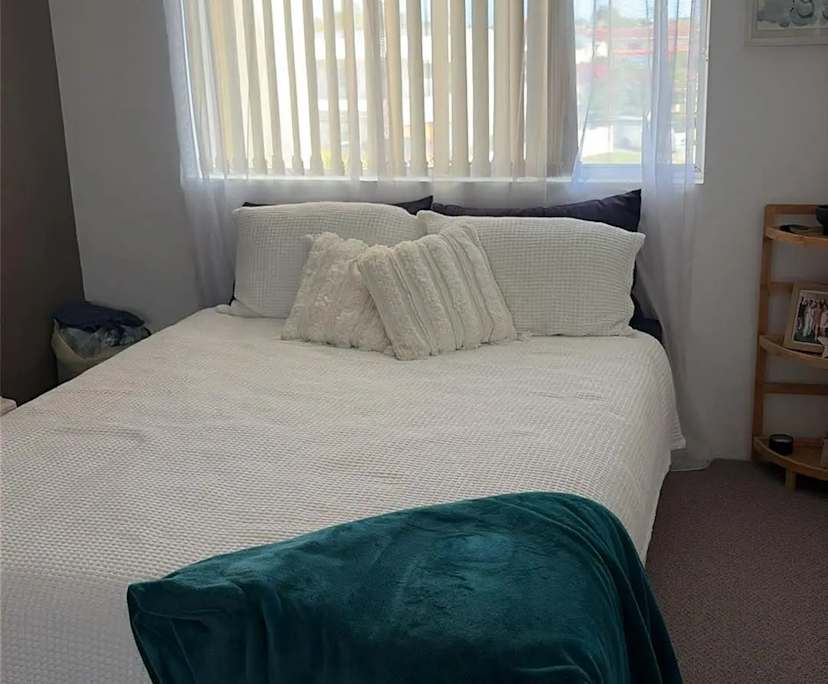 $710, Whole-property, 2 bathrooms, Runaway Bay QLD 4216