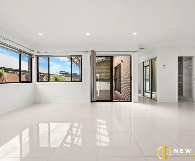 Unfurnished room in a share house