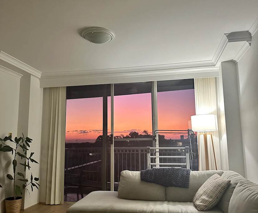 Furnished room with ensuite in a flatshare