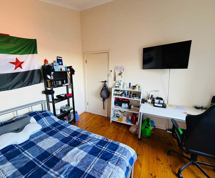 Furnished room in a share house