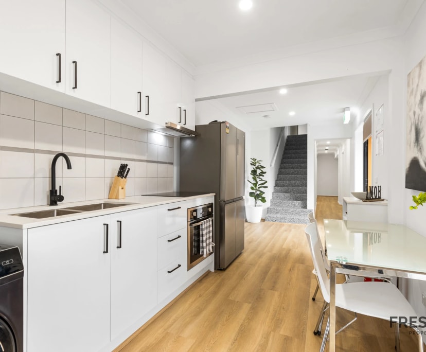 $330, Share-house, 6 bathrooms, Bell Post Hill VIC 3215