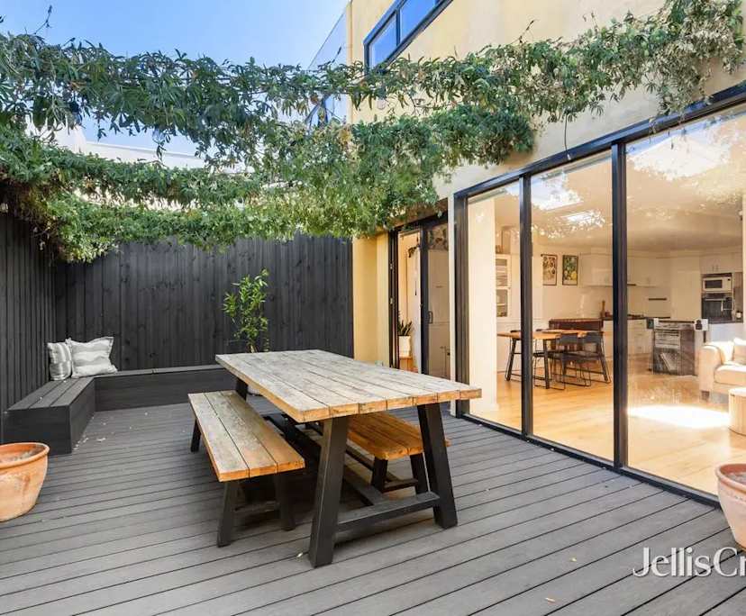 Unfurnished room in a share house