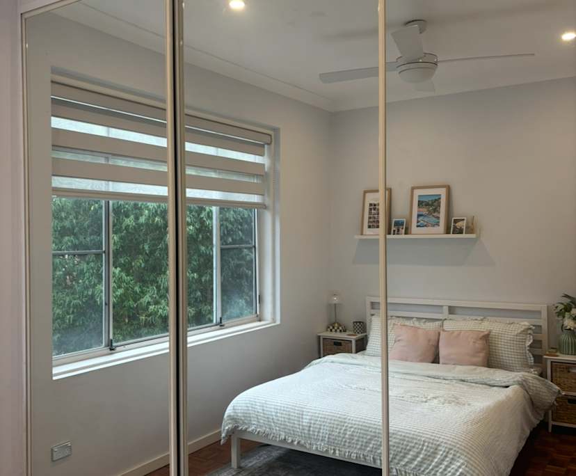 Furnished room in a flatshare