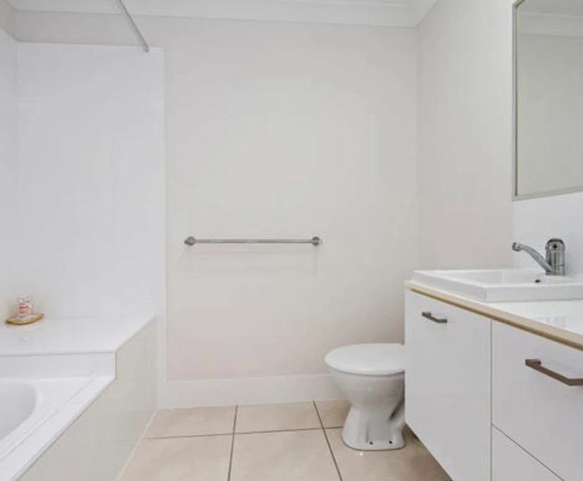Unfurnished room with own bathroom