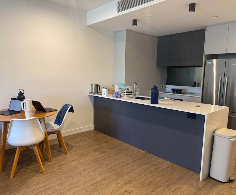 $809, Whole-property, 2 bathrooms, West Melbourne VIC 3003