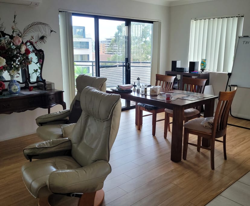 Whole property with 3 rooms for rent