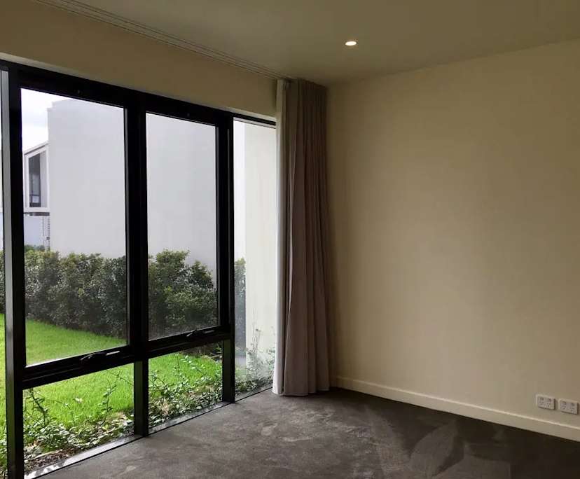 Unfurnished room with own bathroom