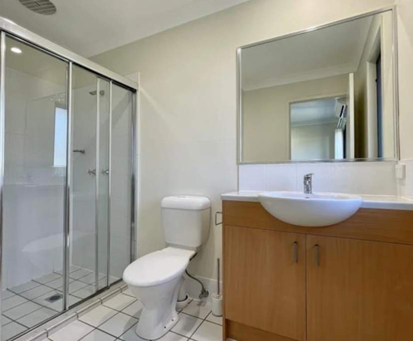 Unfurnished room with own bathroom