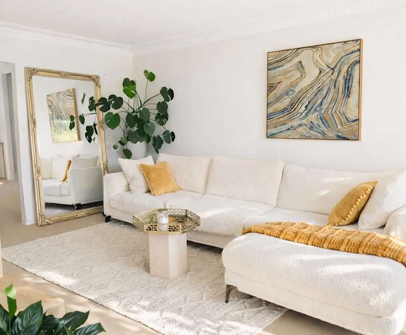 Whole property with 2 rooms for rent