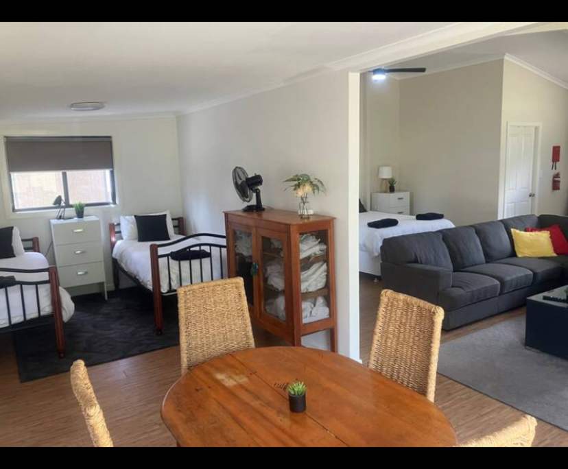 Whole property with 2 rooms for rent