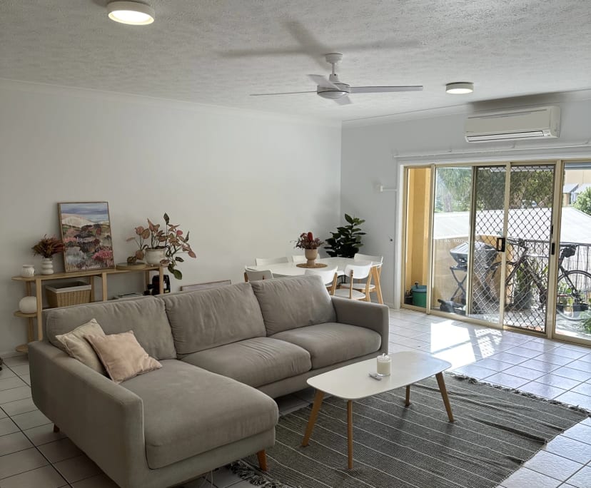 Room for Rent in Manunda, Cairns 200, Furnished,