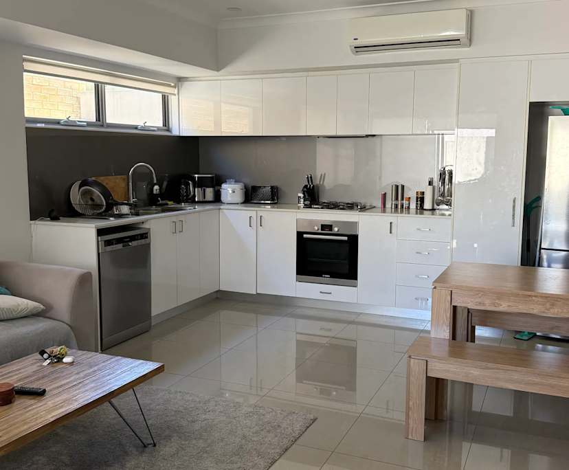 Whole property with 2 rooms for rent