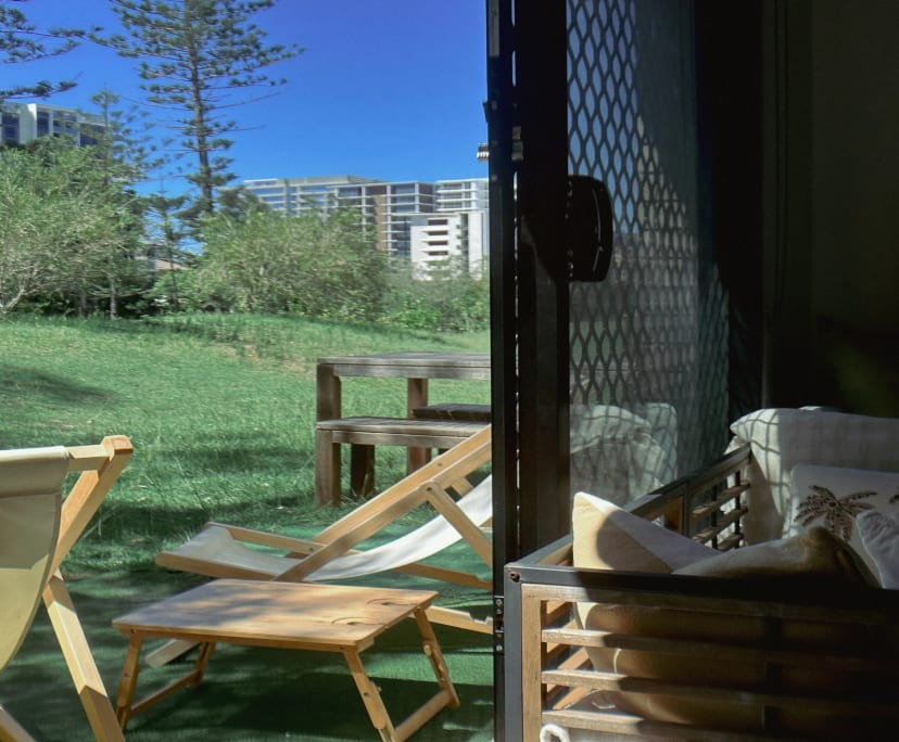 $1,300, Whole-property, 2 bathrooms, Coolangatta QLD 4225