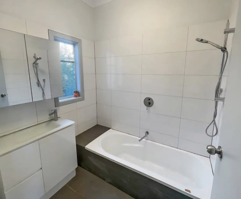 $225, Share-house, 2 bathrooms, Norlane VIC 3214