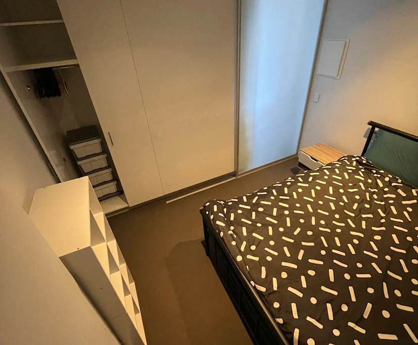 Furnished room in a flatshare
