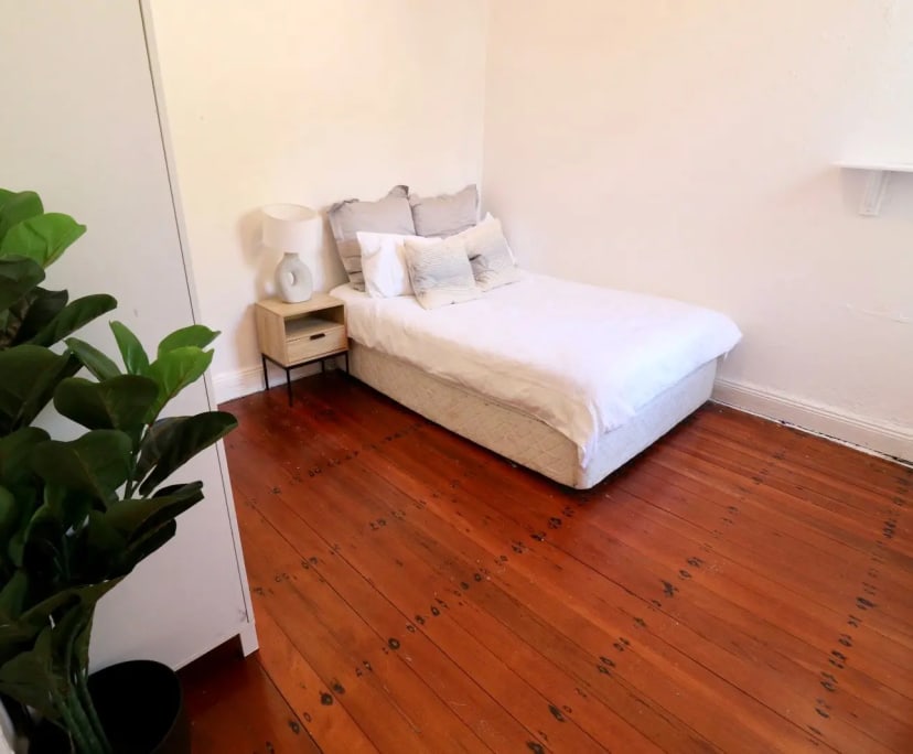 $375, Share-house, 4 bathrooms, Newtown NSW 2042
