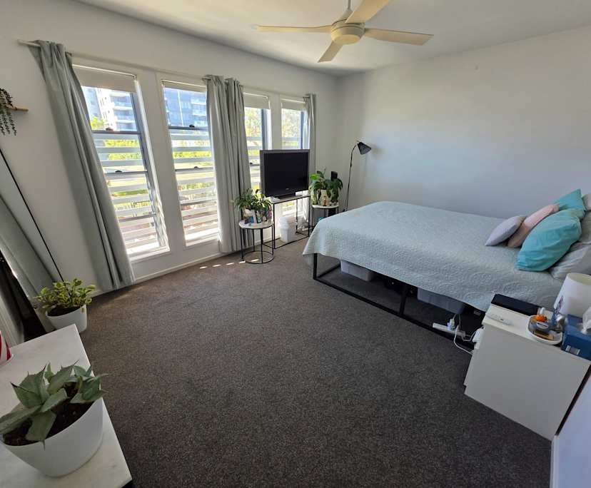 Furnished room with ensuite in a share house