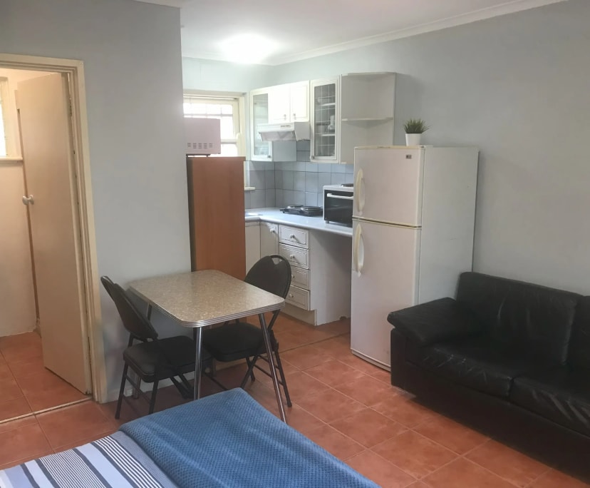 $540, Studio, 1 bathroom, St Kilda VIC 3182