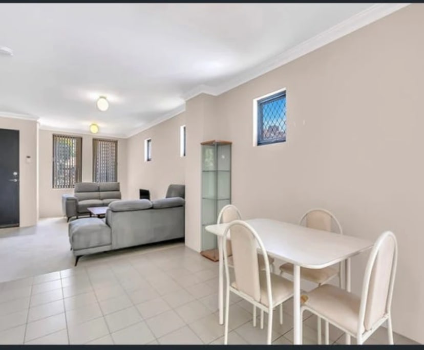 $1,000, Whole-property, 3 bathrooms, Bentley WA 6102