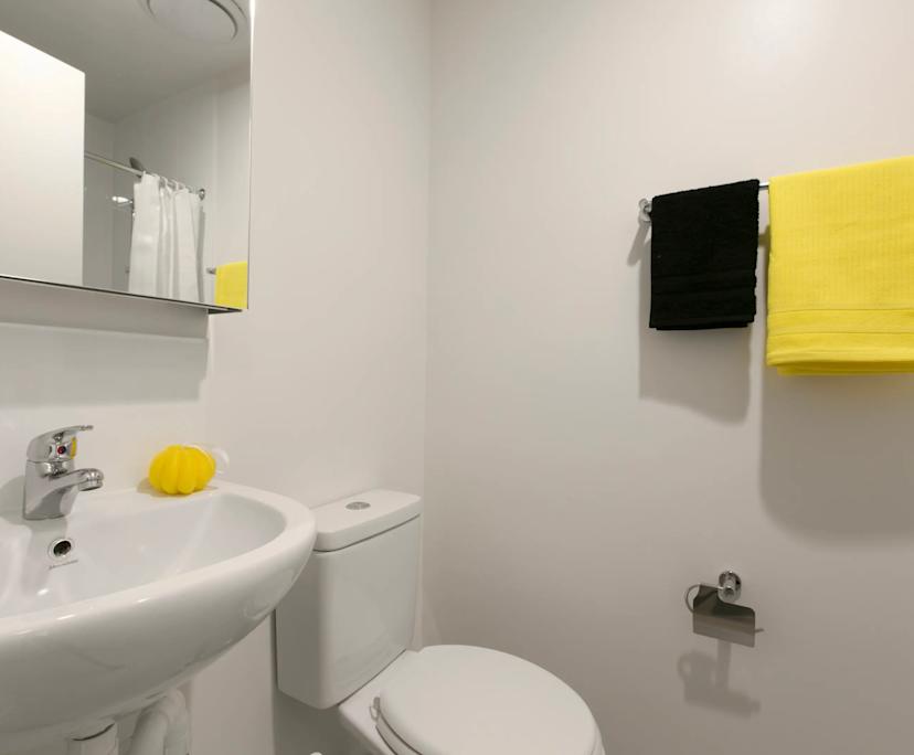 $430, Student-accommodation, 6 bathrooms, Kelvin Grove QLD 4059