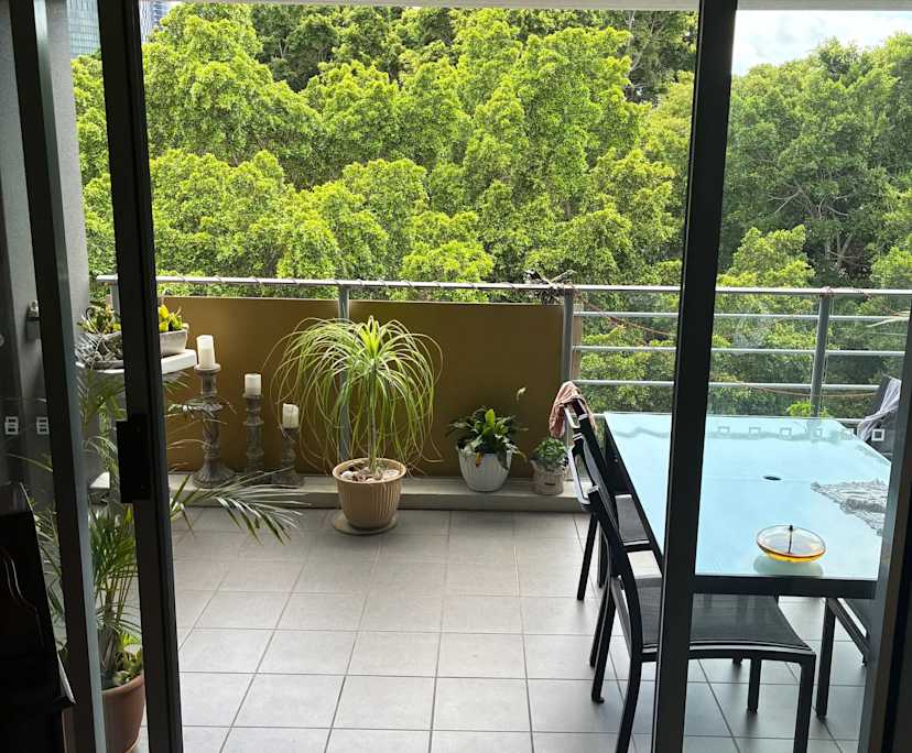 $400, Student-accommodation, 2 bathrooms, South Brisbane QLD 4101