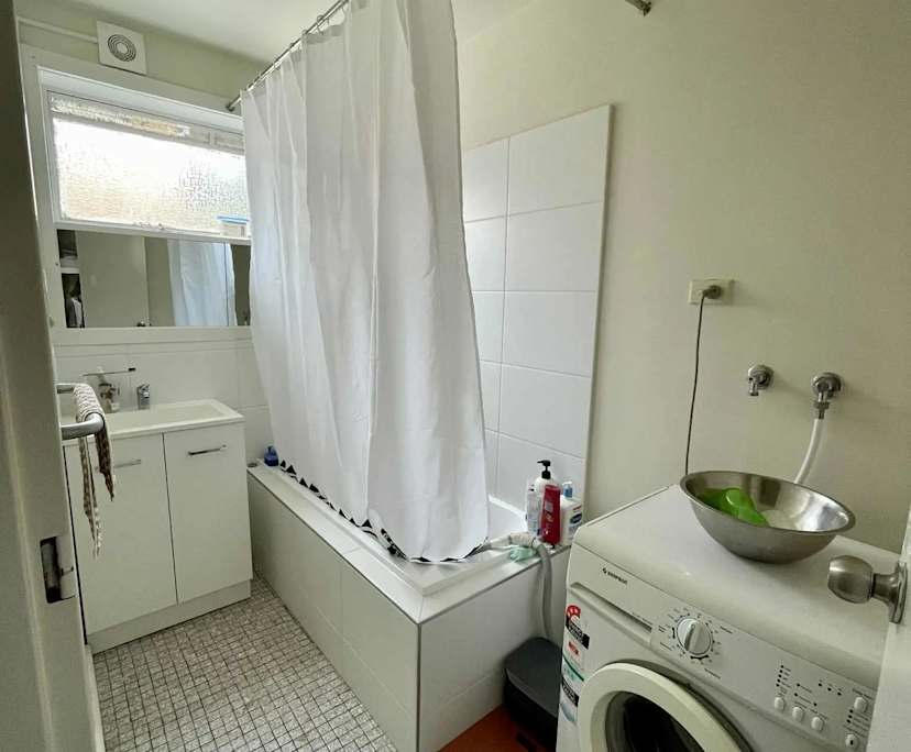 $190, Flatshare, 2 bathrooms, Albion VIC 3020