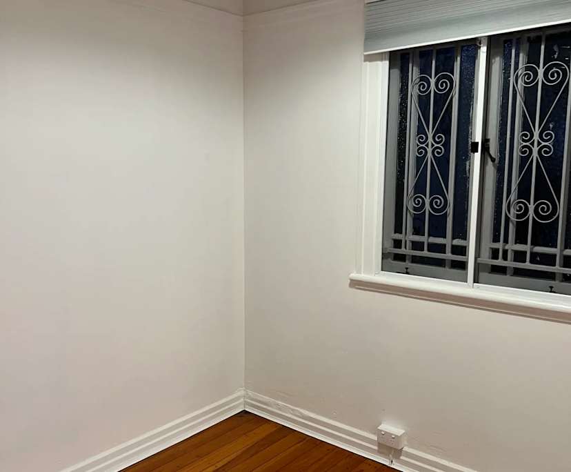 Unfurnished room with own bathroom