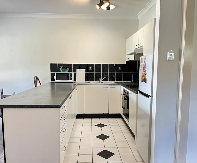 $550, Granny-flat, 1 bathroom, MacKenzie QLD 4156