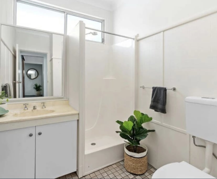 $250, Share-house, 3 bathrooms, Brightwaters NSW 2264