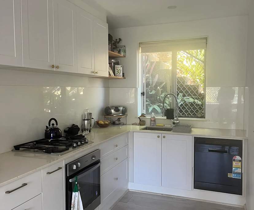 Unfurnished room in a flatshare