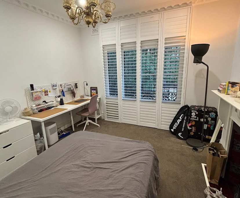 Furnished room in a share house