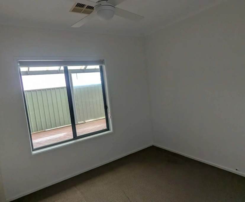 Unfurnished room in a share house