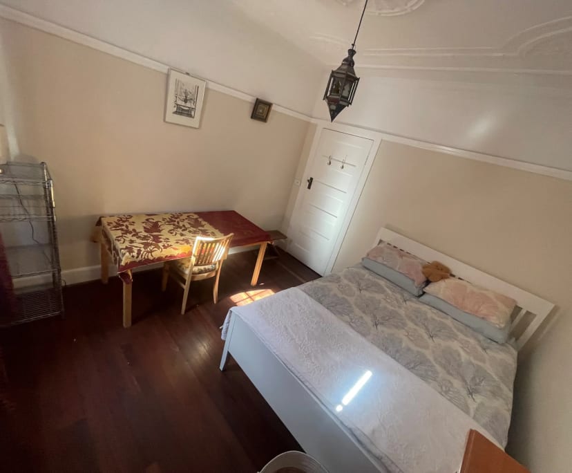 $550, Share-house, 3 bathrooms, Lavender Bay NSW 2060