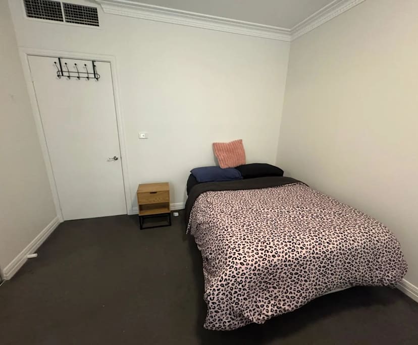 $350, Flatshare, 3 bathrooms, South Yarra VIC 3141
