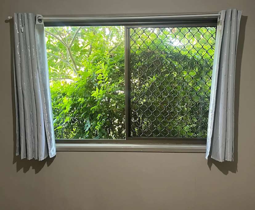 Unfurnished room in a share house