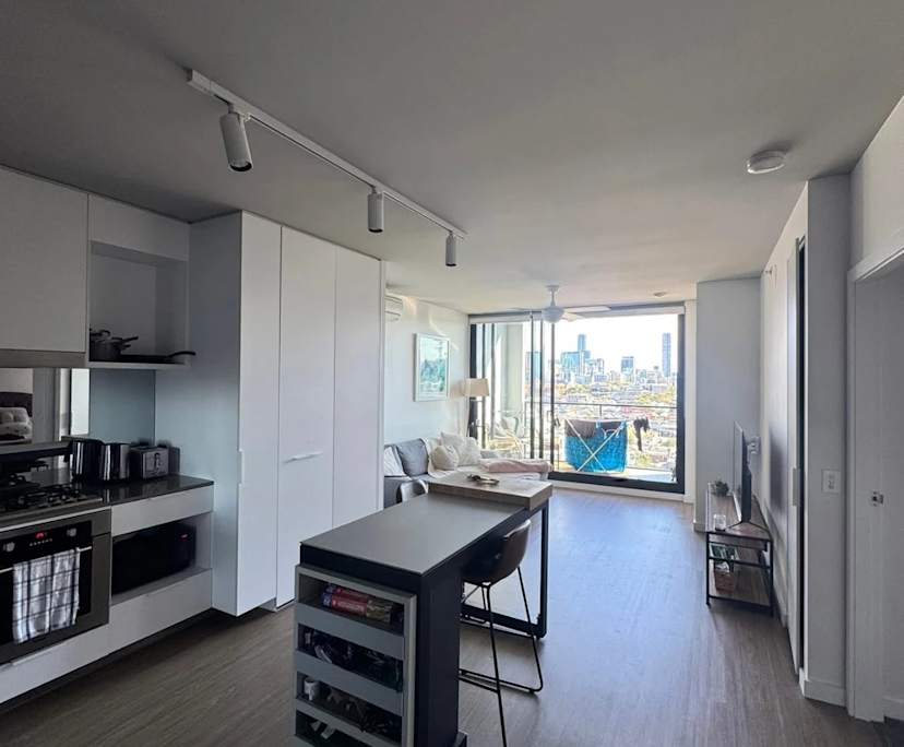 Room with ensuite in a flatshare