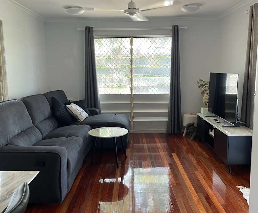 Room in a share house