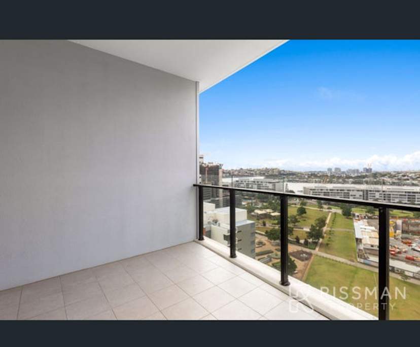 $430, Flatshare, 2 bathrooms, Newstead QLD 4006