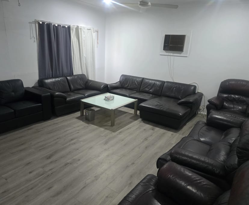 Room in a share house