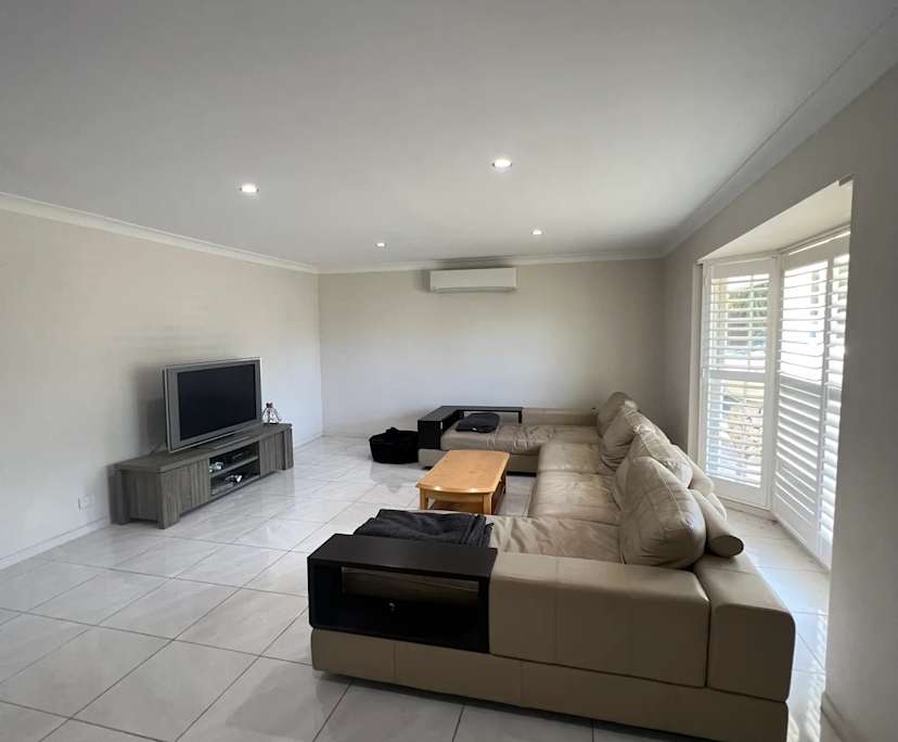 $300, Share-house, 2 rooms, Kenmore QLD 4069, Kenmore QLD 4069