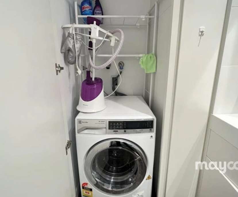 $443, Flatshare, 2 bathrooms, Melbourne VIC 3000