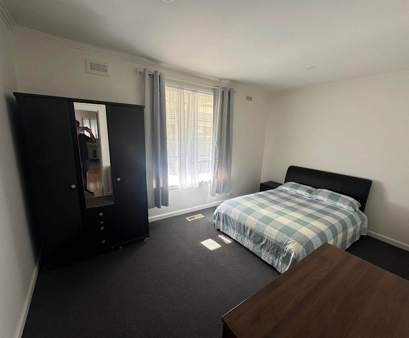 $295, Share-house, 2 bathrooms, Bellfield VIC 3081