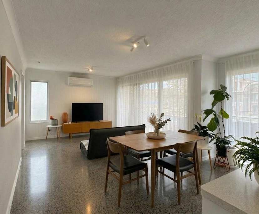 Whole property with 2 rooms for rent