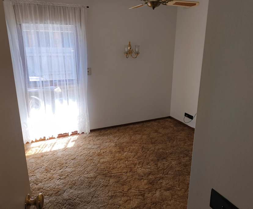 Unfurnished room in a share house