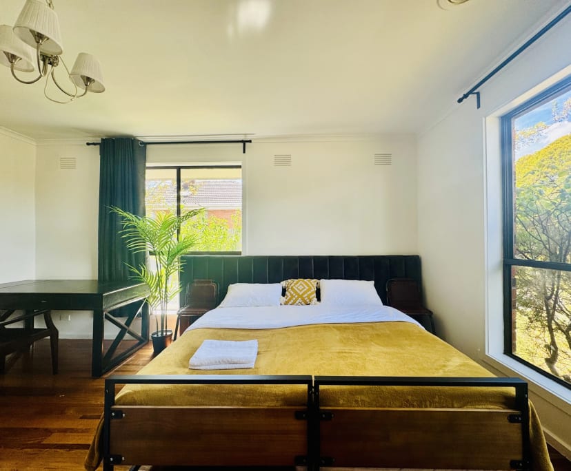 Furnished room in a share house