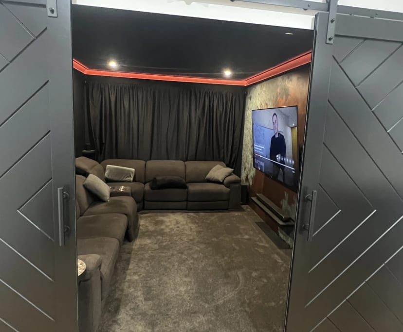Furnished room with own bathroom
